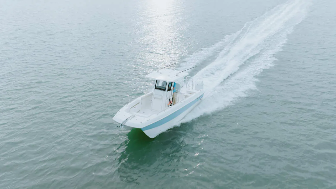 World Cat 235TE fishing deck